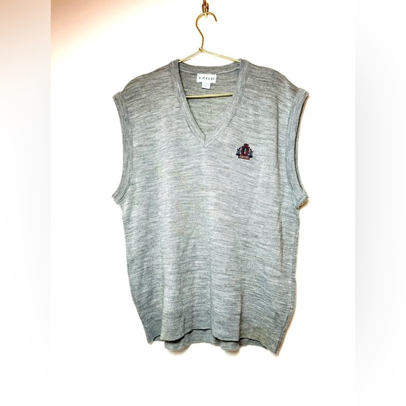 Vintage Izod Sweater Vest Mens Large Gray Made USA Acrylic Crest Logo Preppy 90s - Picture 1 of 6